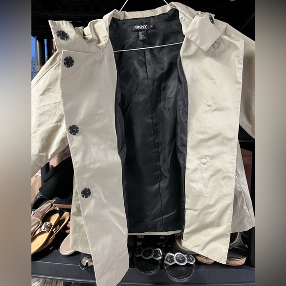 DKNY Beige Jacket, Short Sleeves - Picture 3 of 6